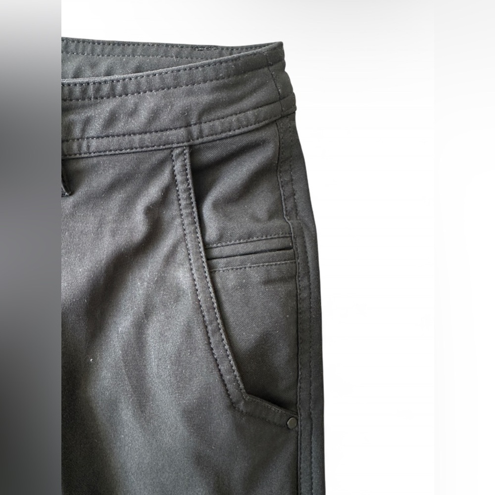 Lululemon ABC Classic Chino Men's Black Shorts - Size 36 - Picture 9 of 13